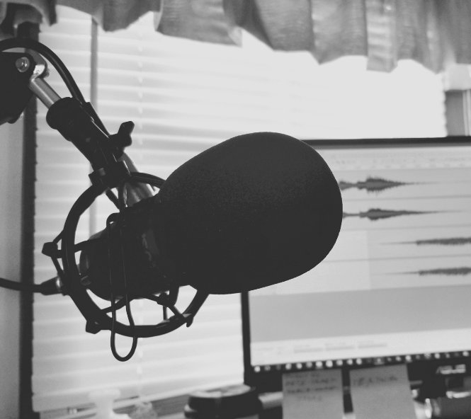 LISTEN*Podcasts and Updates via your favourite Podcast Providers*I AM ALL EARS